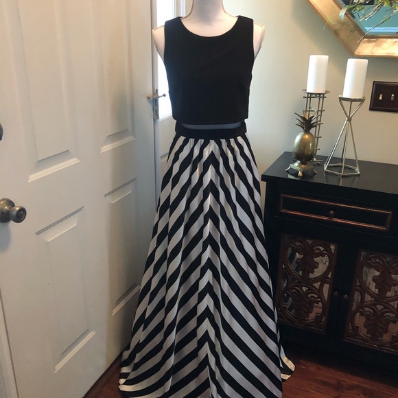 Betsy & Adam Prom Formal - Picture 3 of 8